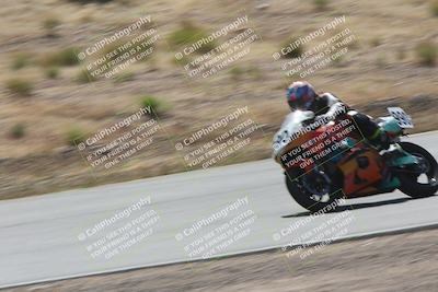 media/Apr-20-2025-AHRMA (Sun) [[393a79c373]]/Race/Group 10/Turn 4b/